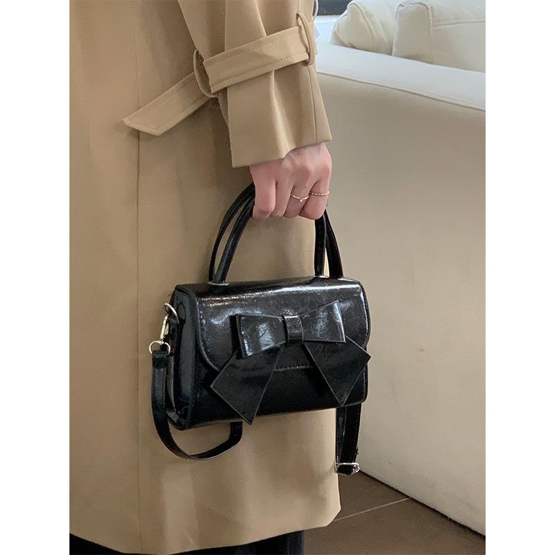 Popular Bow Bag for Women In Autumn and Winter New High Quality Texture One-shoulder Crossbody Handheld Small Square Bag for Women