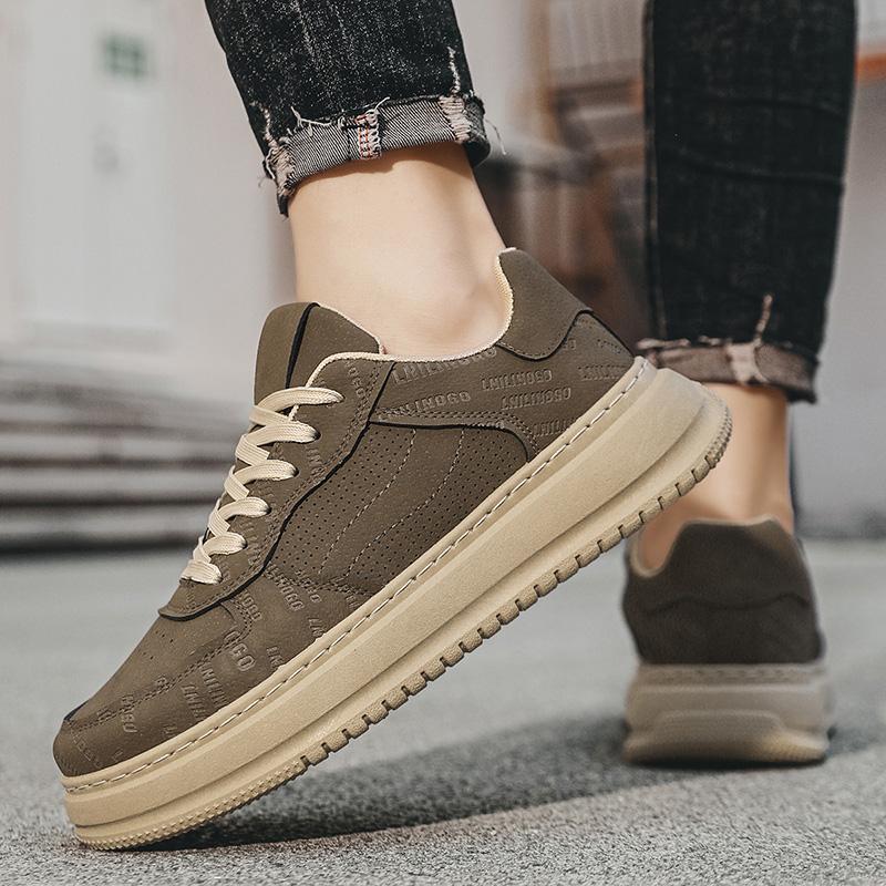 New Men's Classic Four Seasons Fashion Low Top Skateboarding Shoes Comfortable Soft Sole Sneakers