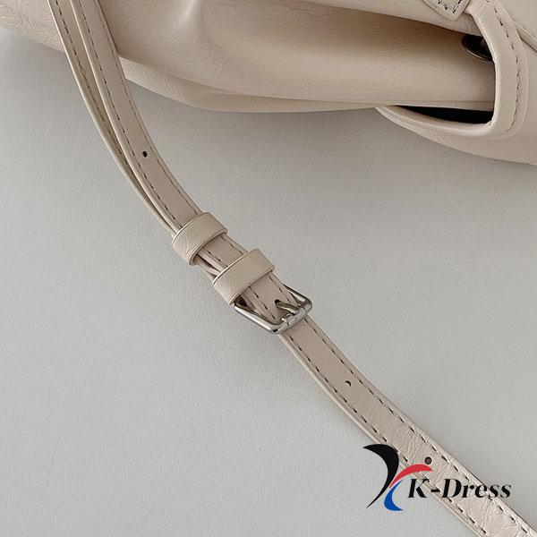 Rucksack mit Kordelzug, glänzende Tasche, Mini-Riemen, Leder, Mini-Tasche