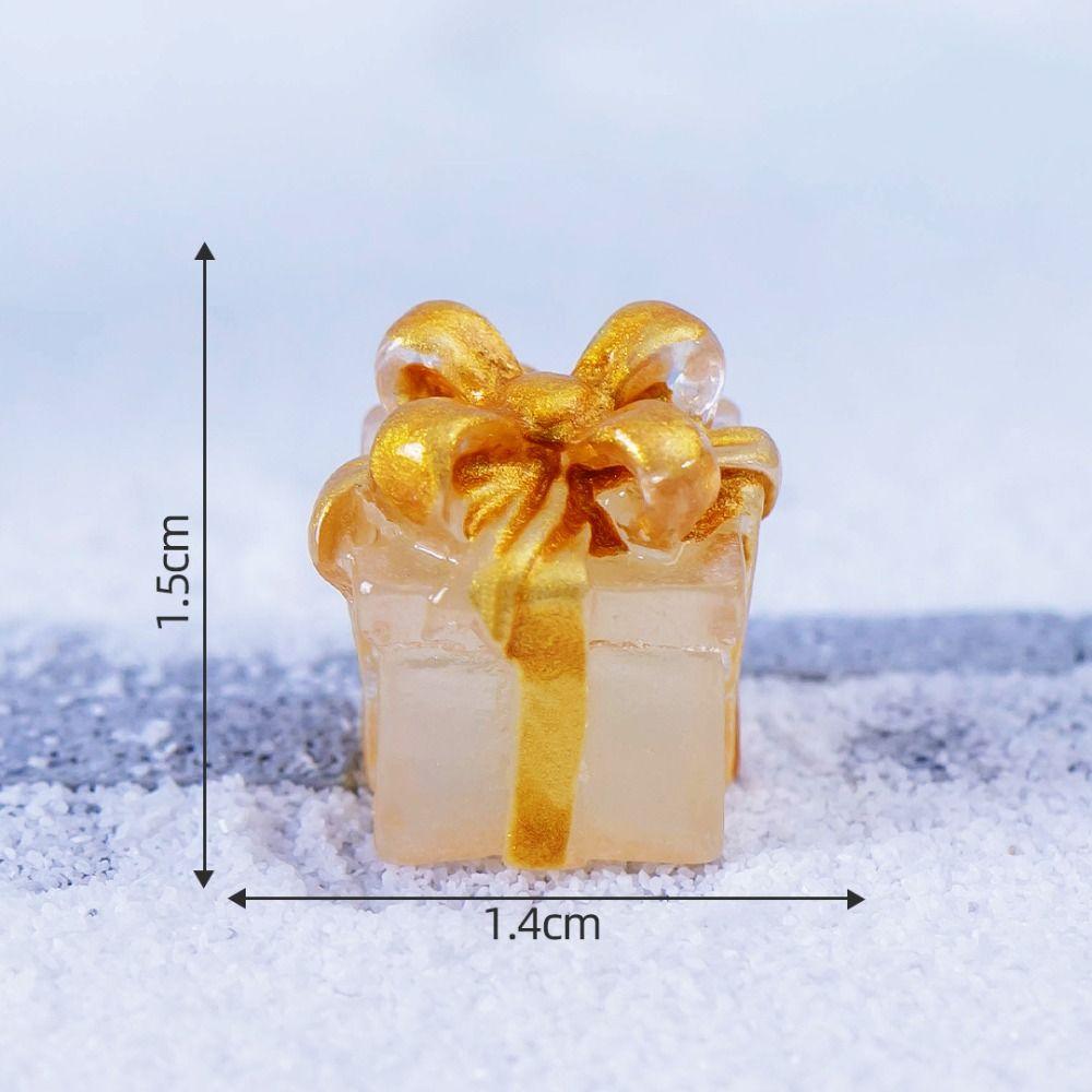 6PCS Micro Landscape Christmas Luminous Gift Box Mini DIY Crafts Xmas Luminous Small Figurines Cartoon Resin Car Small Ornaments