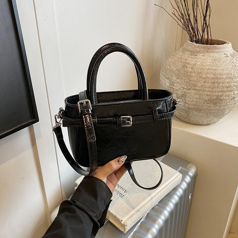 Bag Women's Summer New Fashion Outing Handbag Niche Simple Commuter Crossbody Lock Small Square Bag