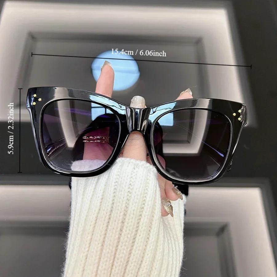 Classic Square Casual Fashion Sunglasses Women Men Vintage Stylish Oval Shaped Minimalist Female Male