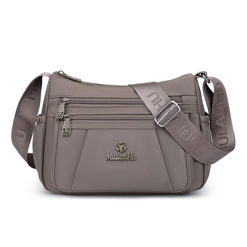 Leichte Nylon-Crossbody-Tasche mit mehreren Reißverschlussfächern, verstellbarer breiter Riemen, lässige Umhängetasche für Damen für den täglichen Gebrauch