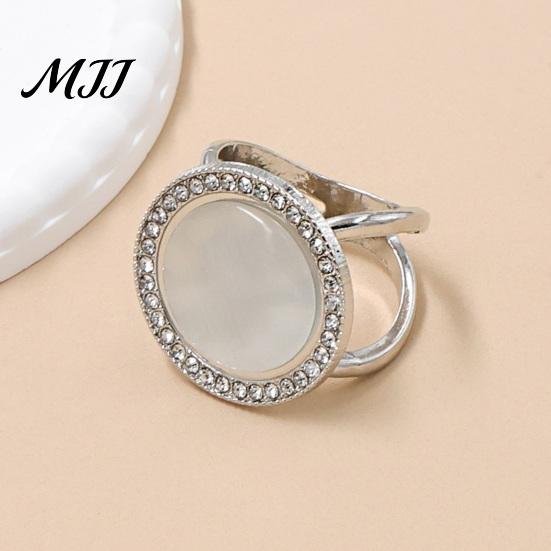 Round Scarf Ring Ring, Sparkling Rhinestone Slide Decorative Holder for Women Neckerchiefs Silk Scarves Shawls Shirts Lightweight
