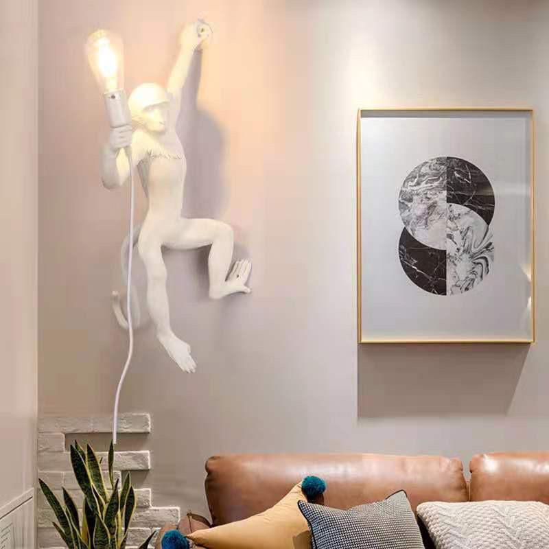 Industrial Style Monkey Lamp: Creative Hemp Rope Pendant for Restaurant, Kids' Room, or Store Display
