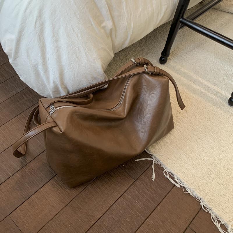 

High-end vintage brown handbag for women2026New Commuting Large Capacity Shoulder Crossbody Bag College Student Tote Bag Extra Large