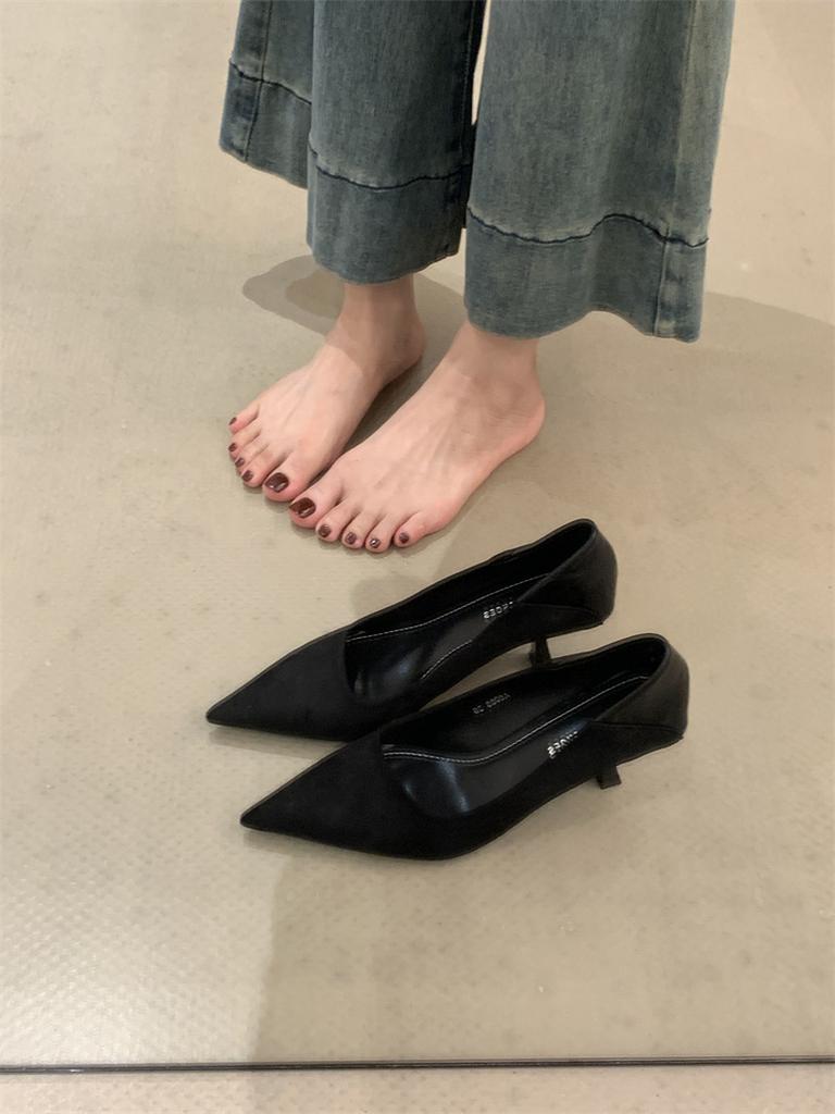 French temperament high heels sense 2025 spring and autumn new versatile thin heel shallow mouth pointed red single shoes women