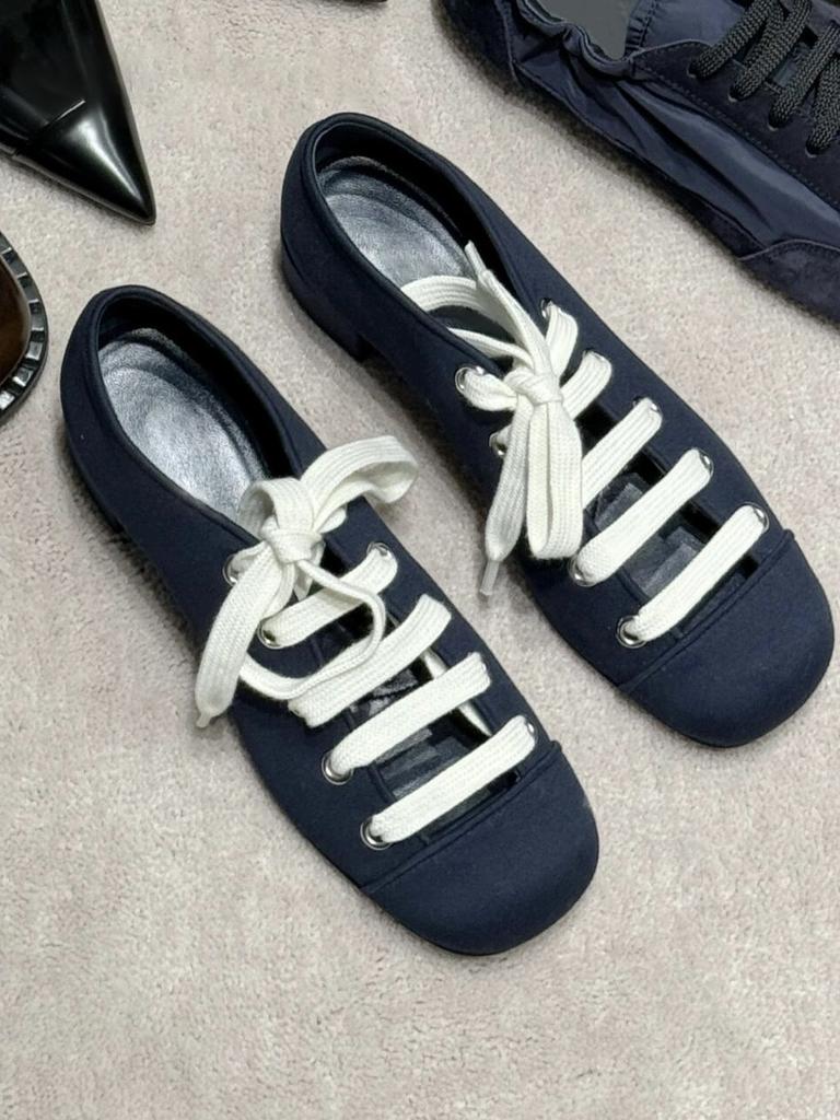 Französische Retro-Nische Schnürung Dicke Ferse Quadratische Zehenpartie Ballerinas Einzelne Schuhe Damen Frühling und Herbst Neu Mary Jane Damenschuhe