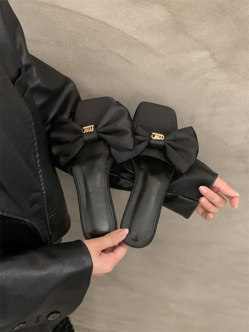 

2024 новые туфли-шлепанцы в сказочном стиле на низком каблуке, летние сандалии с серебристым бантом, женская обувь 40 чёрный