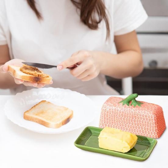 Butter Dish with Lid Strawberry-Shaped Ceramic Butter Keeper Microwave & Dishwasher Safe Butter Storage Container Hand-Painted Kitchen Serving Tray