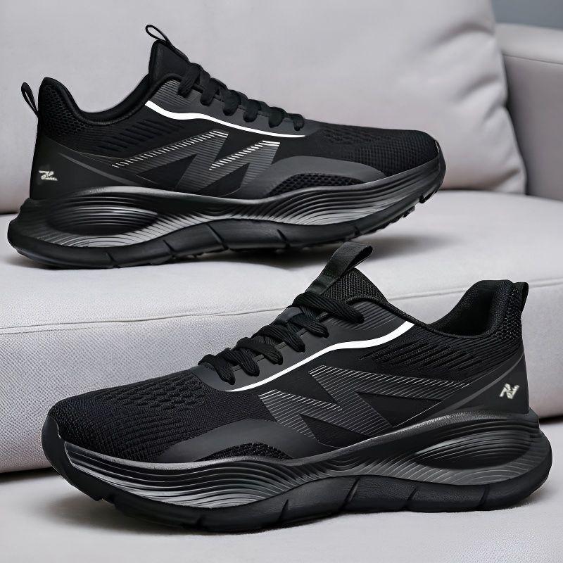 Men's Lightweight Spring Sports Mesh Running Shoes - Breathable, Solid Color, Versatile Casual Wear.