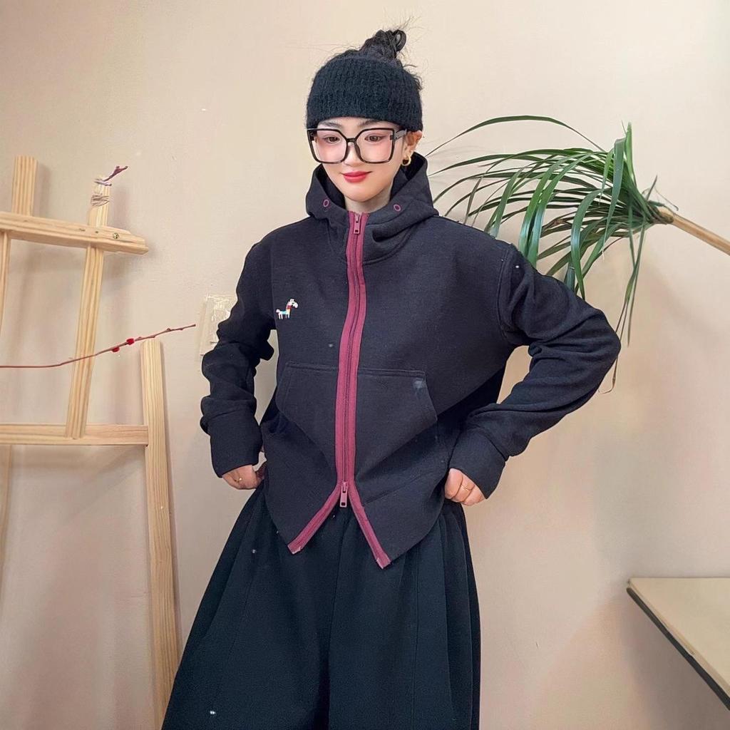 2025 Winter Thermal Cashmere Hooded Cardigan with Color Block and Embroidery Women's Trendy Zipper Jacket