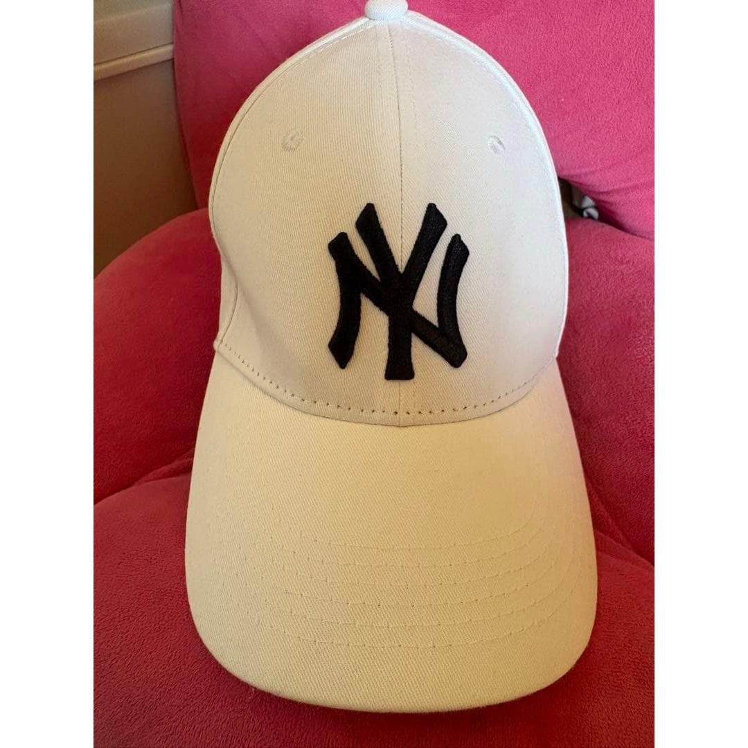 Used New Era 9FORTY NY Yankees Cap White