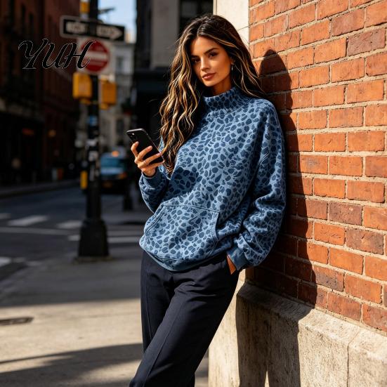 Loose Fit Sweatshirt Women Leopard Print Sweatshirt, Mock Neck Long Sleeve Pullover with Top Kangaroo Pocket, Drop Shoulder Casual for Fall