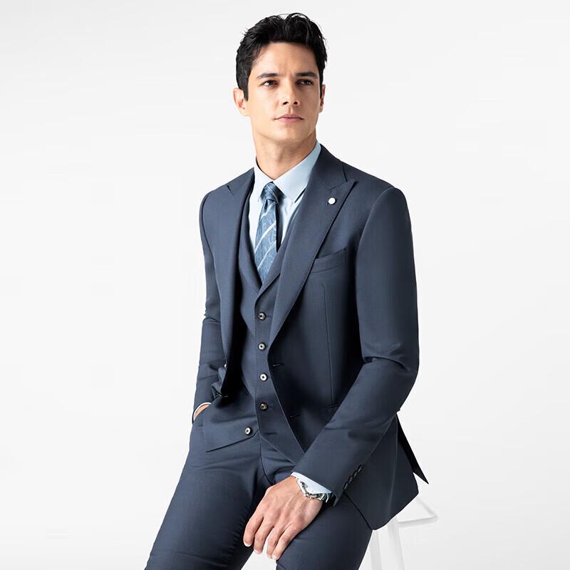 Мужская коллекция синих официальных костюмов VICUTU 36