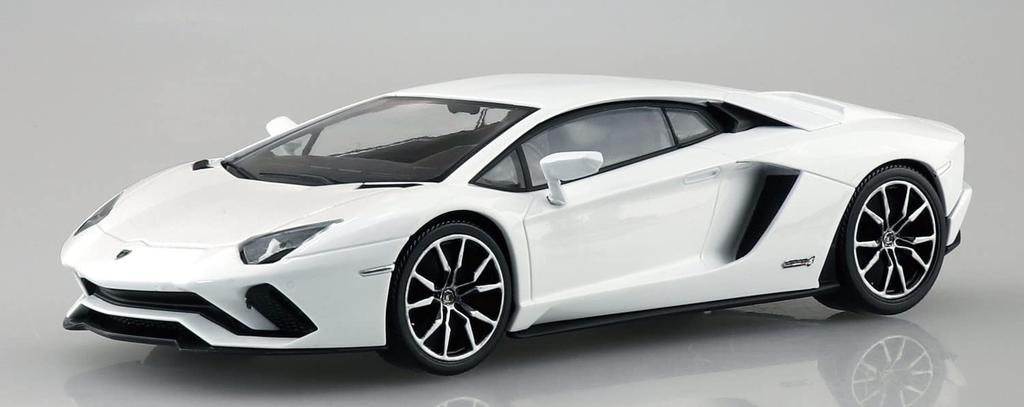 Aoshima Bunka Kyozai The Snap Kit Series Lamborghini Aventador S Pearl White Plastic Model Kit (AOSHIMA) 1/32 Pre-Colored 12-A