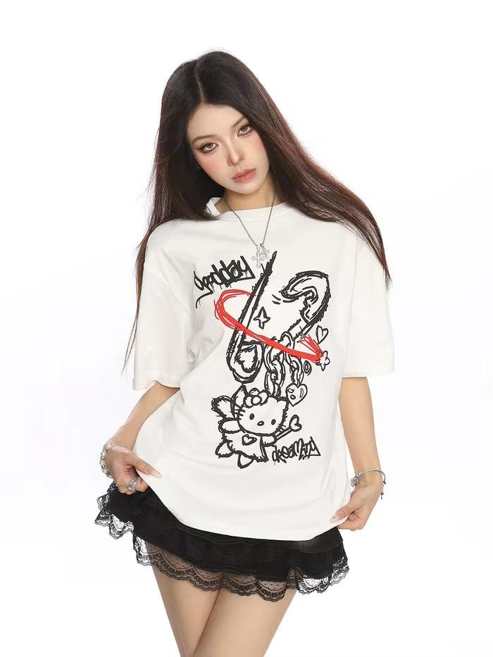 

2026 Summer Hello Kitty Apple Graffiti Printing Supersized Loose Wind Comfortable summer loosefitting Womens clothing S