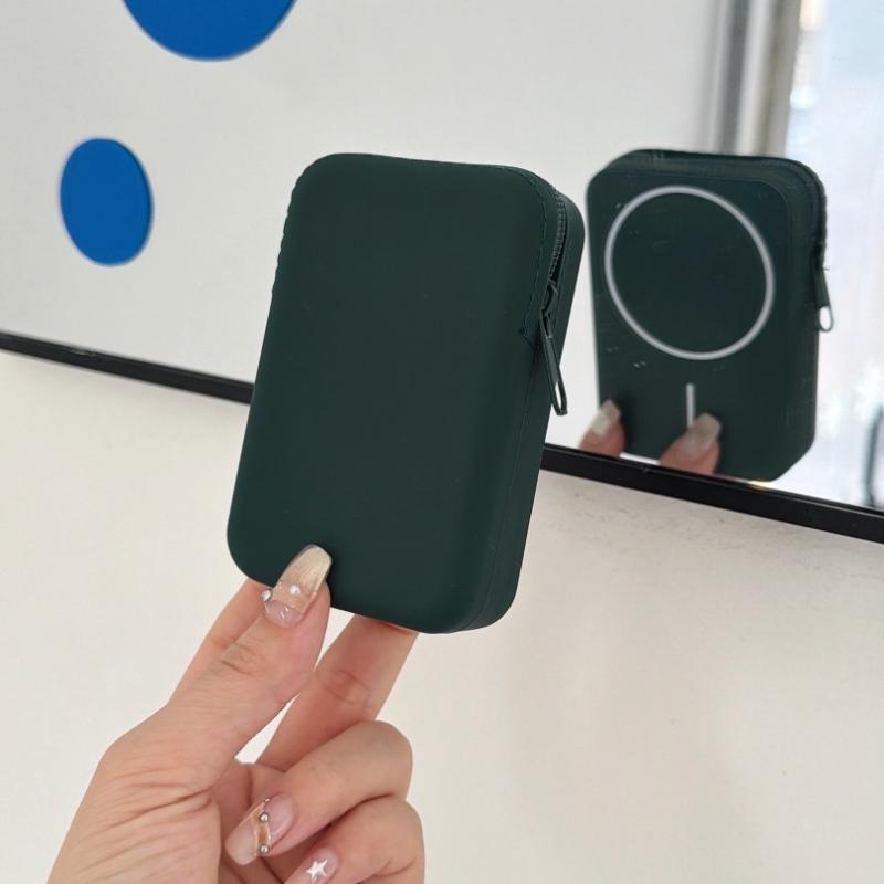 Lightweight Coin Purse Phone Holder Silicone Magnetic Wireless Charging Stand Case for Outdoor Camping Phone Support