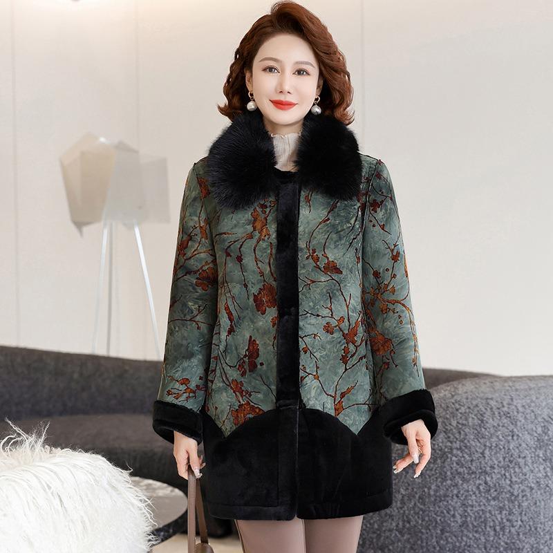 

Winter coat padded jacket winter padded jacket mother new mid-autumn and winter padded jacket women 5XL [recommended 150-80kg] зелёный