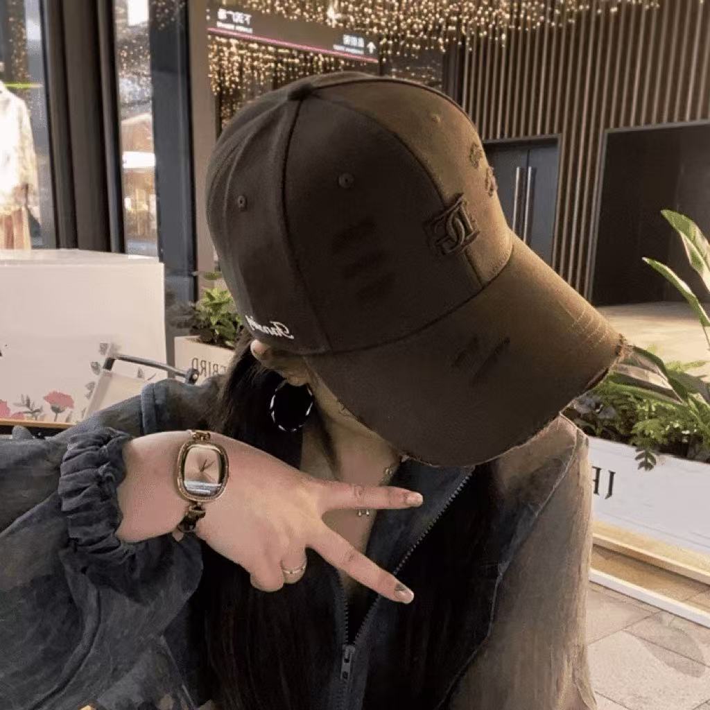 Korean Style Fashion Trend Embroidered Baseball Hat for Women New Style Showing Face Small Versatile Baseball Cap for Men Trendy Face Small