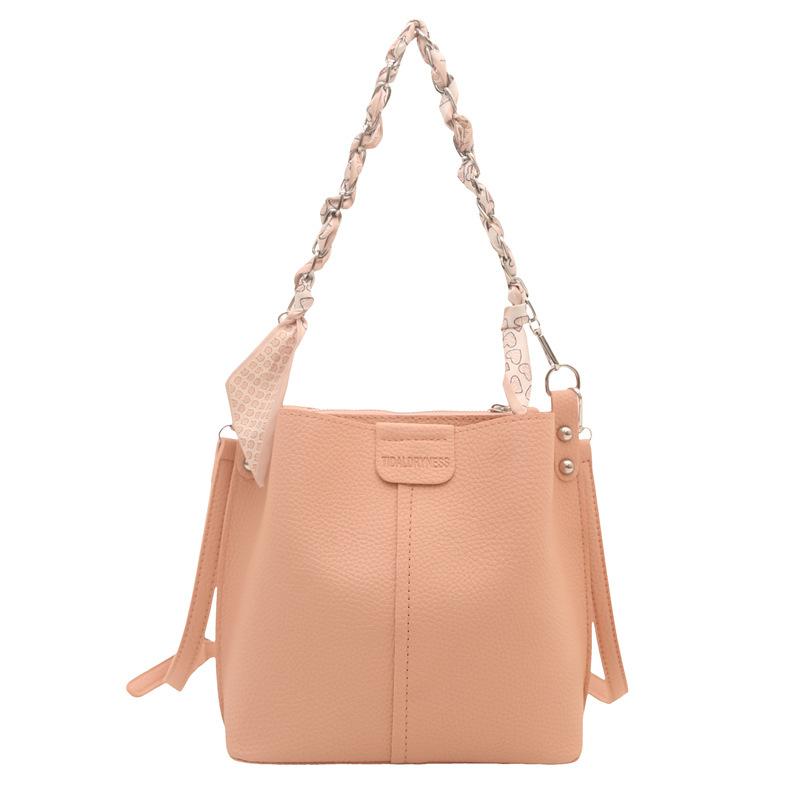 Commuter portable bucket bag women's new popular versatile shoulder bag simple commuter messenger bag