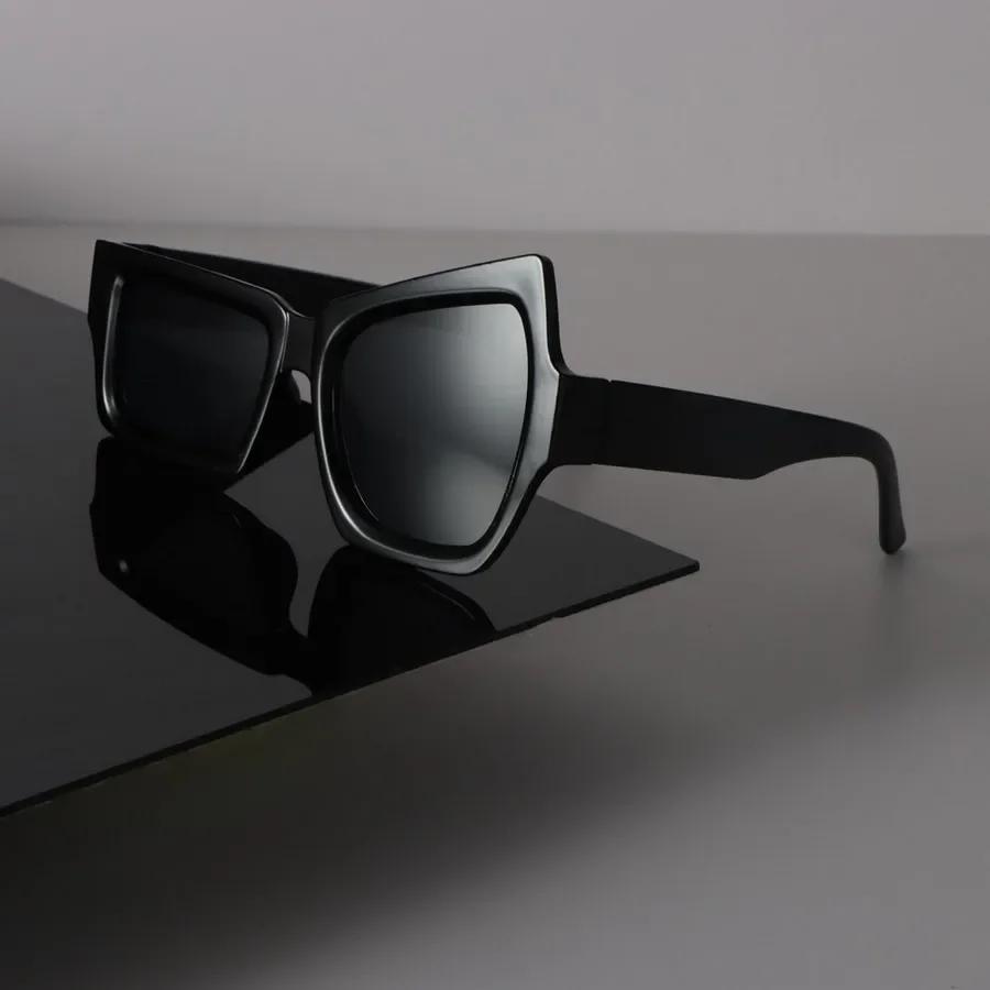 Retro Sun Glasses Women Men Cat Eye Mirror Clear Luxury Eyewear Sexy Designer Black Sun Glasses for Female Male