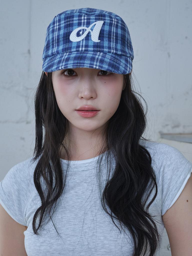 Olinkeompeulliteu A Logo Check Pillbox Cap (Blue Check)