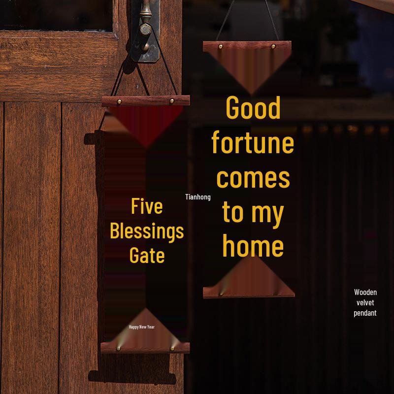 Chinese New Year Decor: Knot Pendants, Couplets, Fu Character Ornaments for Indoor Festivities and Living Room Atmosphere