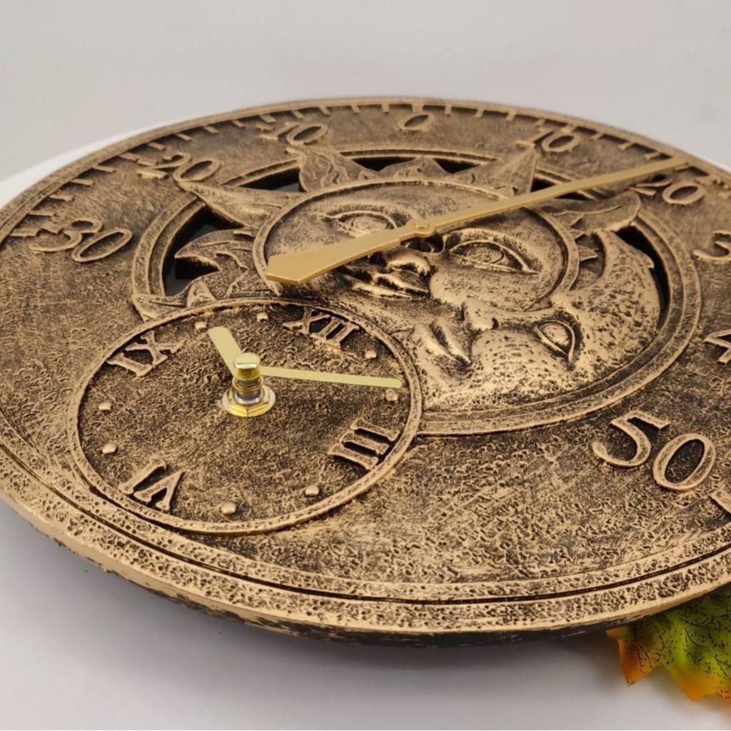 Vintage European Style Resin Wall Clock With Temperature Display For Living Room And Bedroom Decor