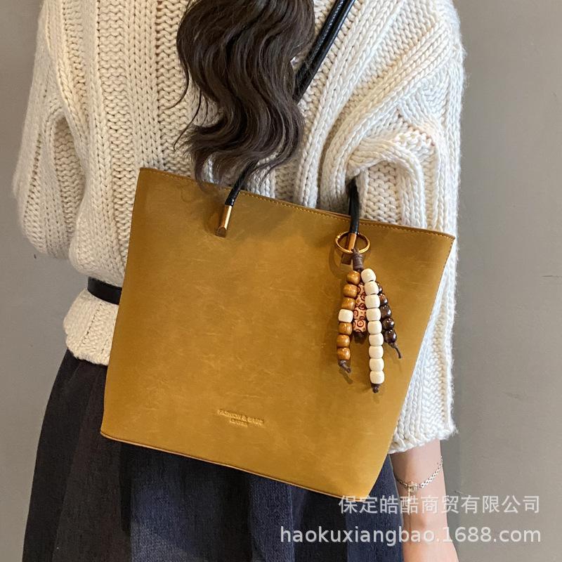 Bags Women's Large Capacity 2025 New Autumn and Winter Suede Retro Shoulder Bag Versatile Commuter Tote Bag