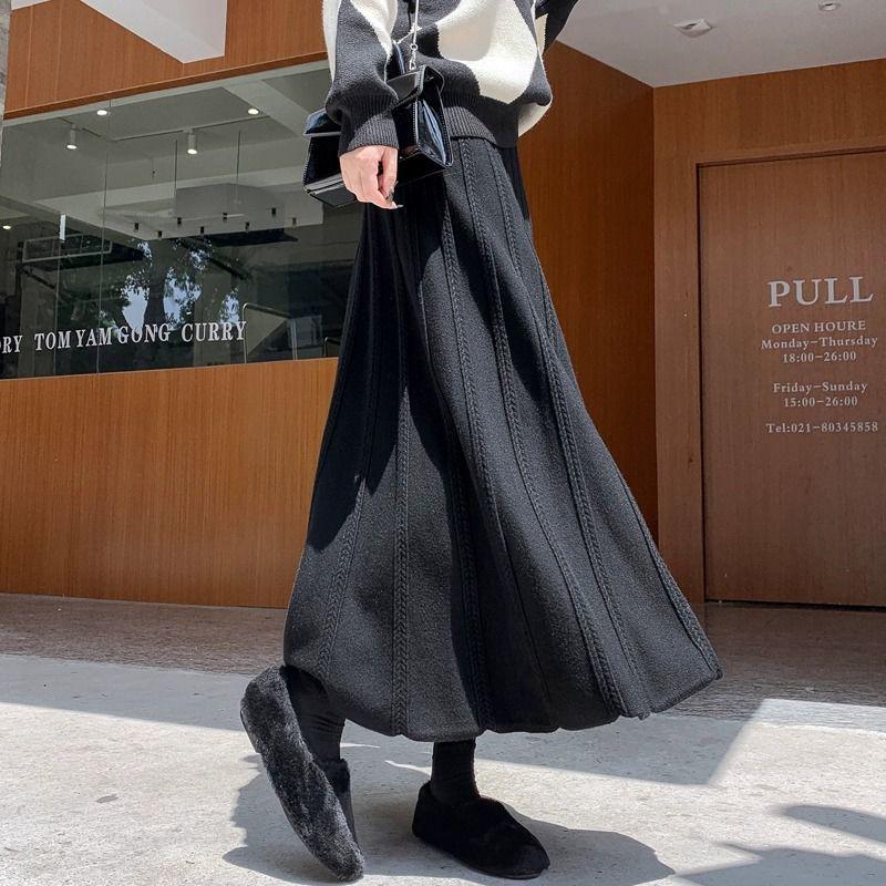 Women's Black High-Waist A-Line Woolen Skirt - Ribbed, Thickened, Autumn/Winter Casual Skirt