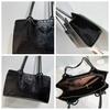 Crocodile Pattern Leather Tote: 2025 Large Capacity Handbag, Single Shoulder or Underarm Bag for Women.