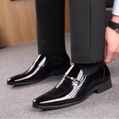 Pointed Toe Social Shoe for Men Patent Leather Dress Shoes Man Breathable In Summer Bright Upper Suit Style Casual Business