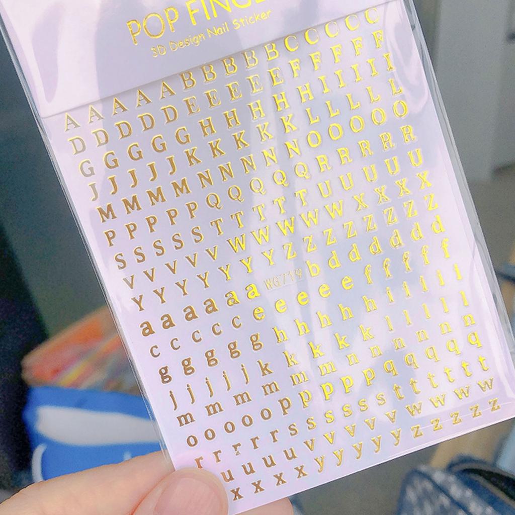 20 stk dekorativt epoksyharpiks dekorativt klistremerke Fargerike engelske alfabeter Nail Art Dekaler Selvklebende manikyrdekal