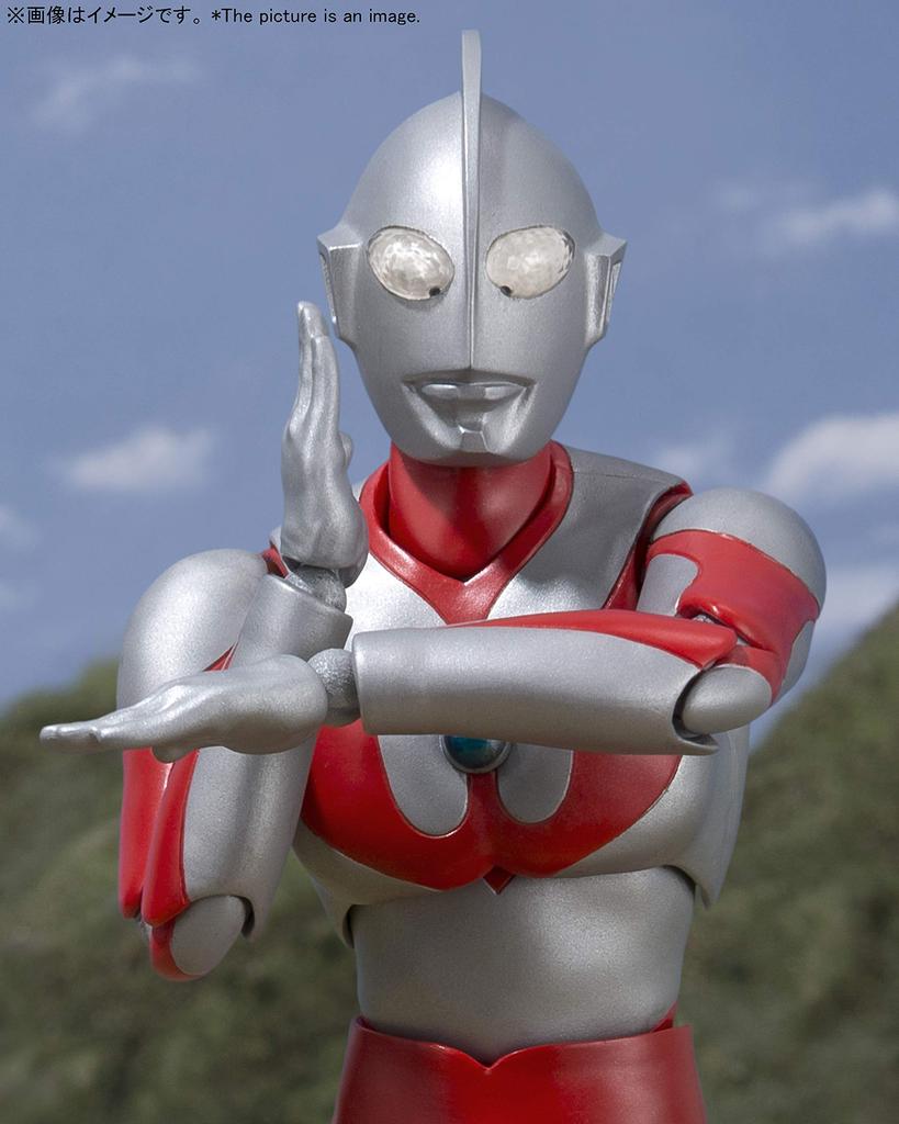 TAMASHII NATIONS S.H.Figuarts Ultraman [BEST SELECTION] Approx. 150mm Painted PVC & ABS Action Figure