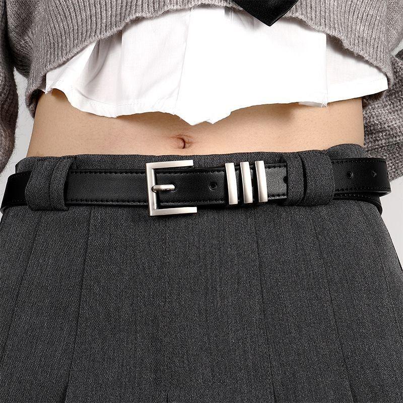 Womens Korean Classic Denim Jeans With Fashionforward Black Belt For Casual Outfits Chic