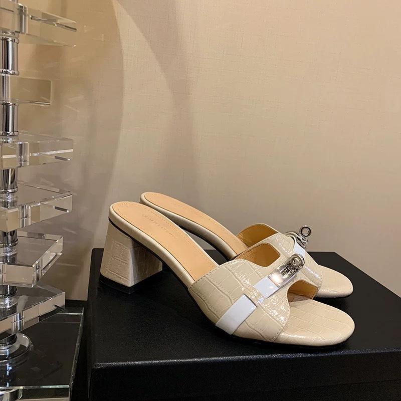 

2025 summer new small gold buckle Korean version of high-heeled sandals for women s summer wear French thick heel soft sole one-word sandals 42