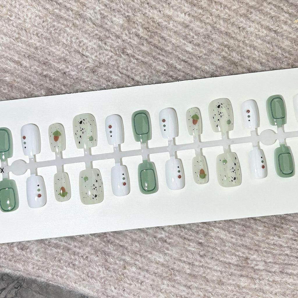Chun Noble Lady Handmade Jasmine Milk Green Nail Patches - 2025 Summer Whitening Collection
