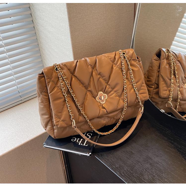 

2026 Versatile Korean Style Diamond Pattern Shoulder/Crossbody Square Bag світло-коричневого кольору