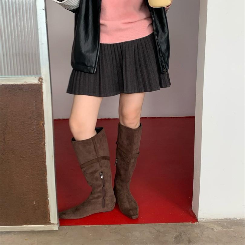 2025 new fashionable fine boots autumn and winter thin belt square suede inner height increase high boots but knee boots women's shoes