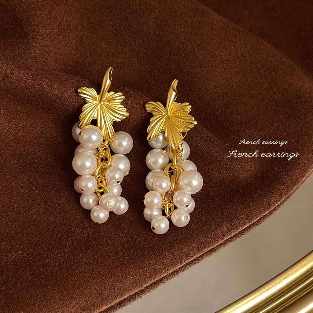 Chinese-Inspired Elegant 925 Silver Stud Earrings with Exaggerated Design