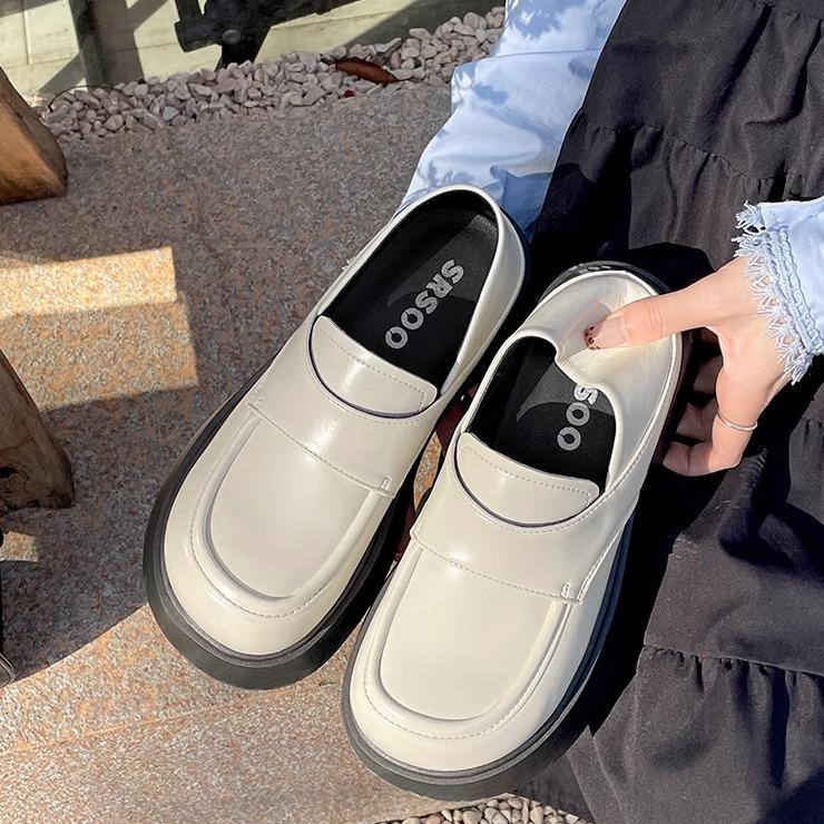 

Ретро белые туфли на платформе из кожи в британском стиле, женские, новые, осень-зима 2025 года, универсальные, французские мокасины с одной педалью 35 бежевый