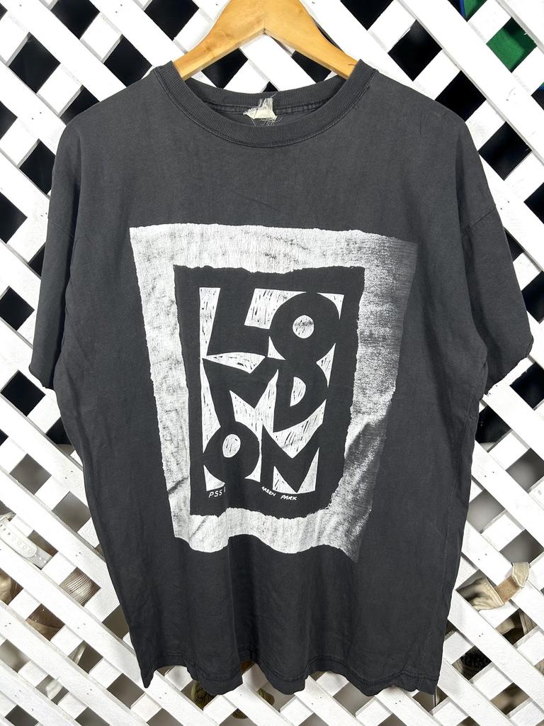 Vintage 1990s London City Green Park Tshirt / Large