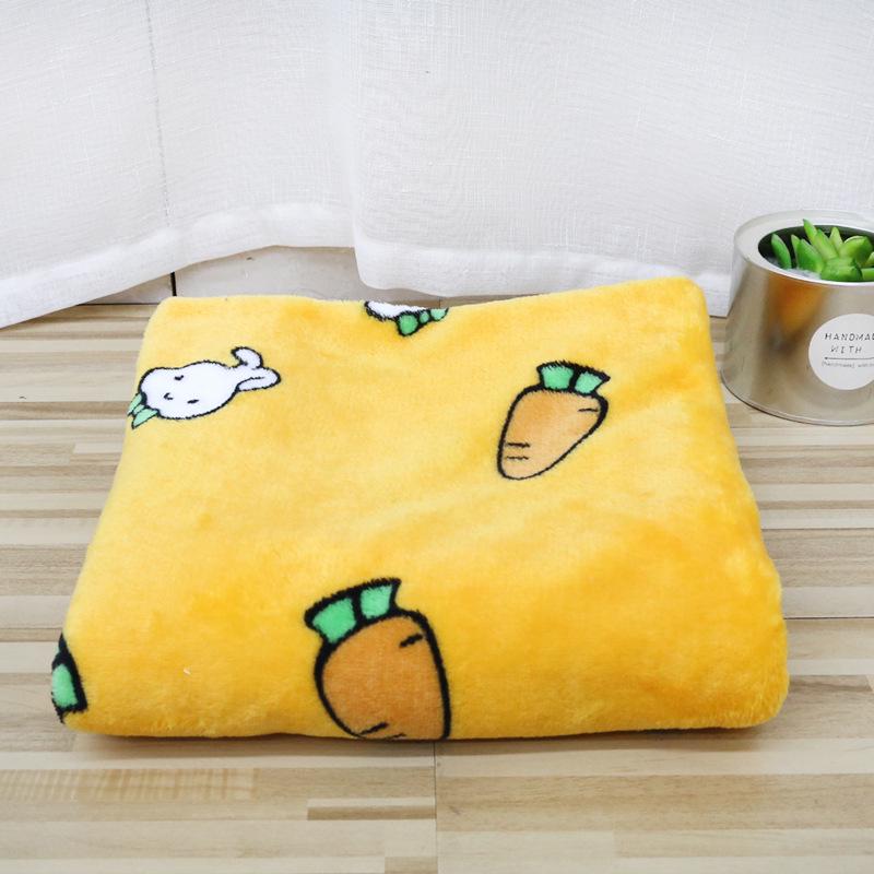 Double-Sided Fleece Blanket for Small/Medium Dogs & Cats - Cozy & Warm