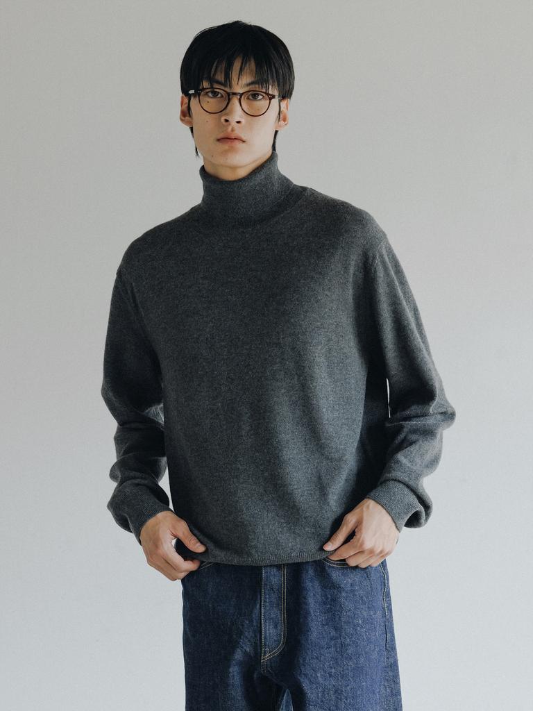 Deowedeoijeueosseom Merino Wool Turtleneck Sweater (Charcoal)