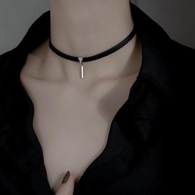 Ladies Clavicle Chain Neck Fresh And Luxurious Word Black Cool Temperament White Pendant Jewelry Gift