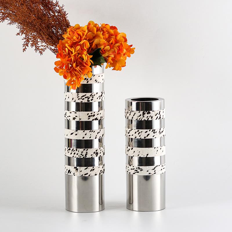 Modern Light Luxury Ring Leather Metal Flower Ornaments Model Room Art Large Diameter Flower Vase Soft Decorations