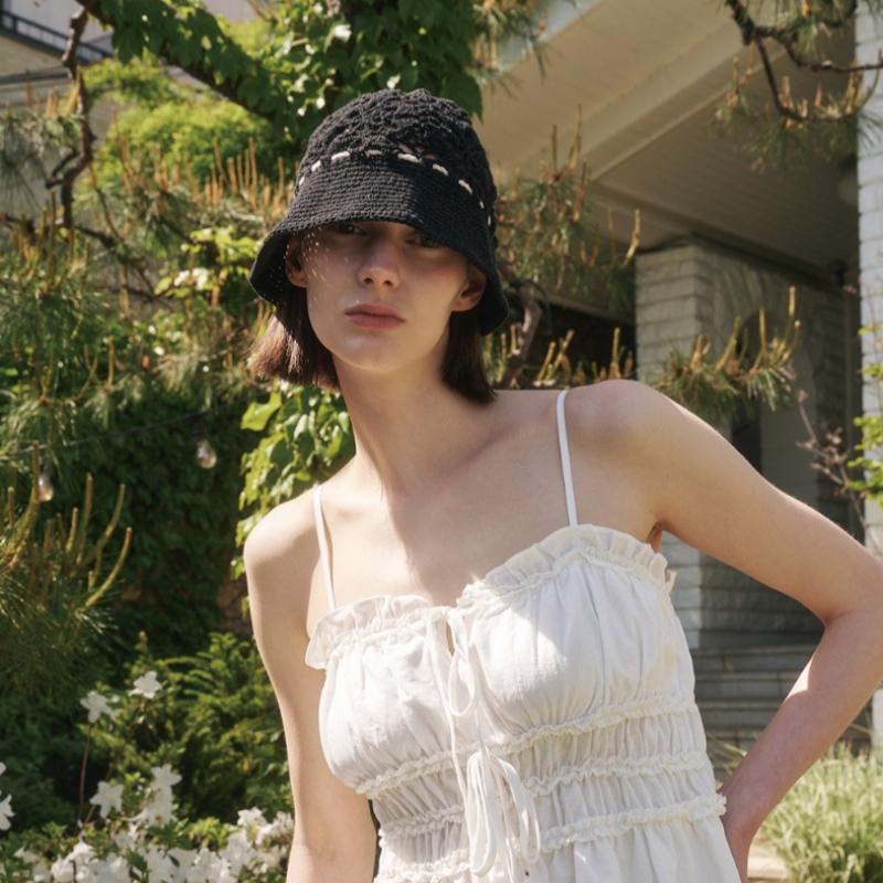 ALLINCOMPLETE Tide Crochet Hat Black