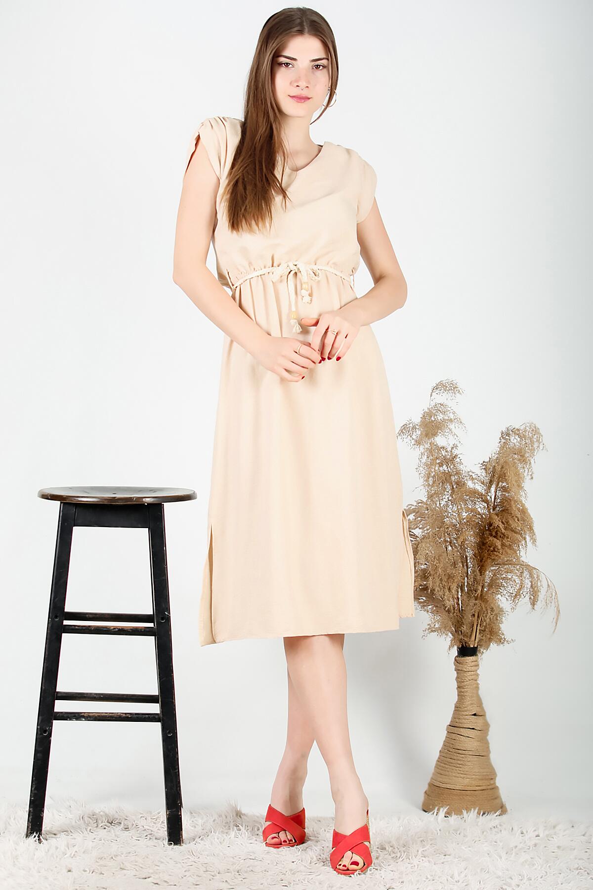 

Женское платье миди с поясом 38 бежевый