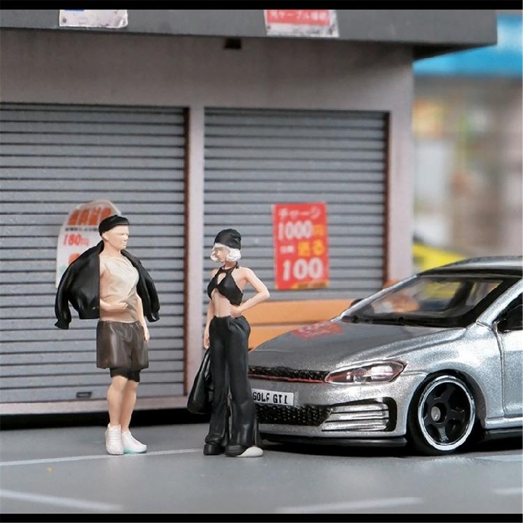 Simulation 1/64 Scale Miniature Figure Doll Resin Figurine with Fine Detail For Hobbyists And Scene Setting Accessories